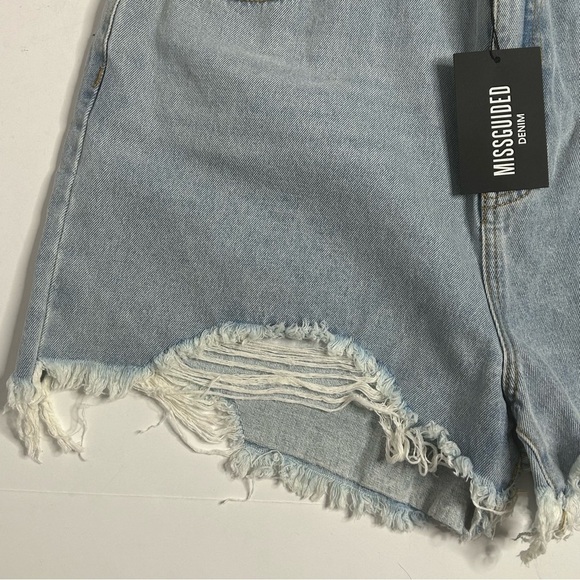 NWT Missguided High Rise Distressed Light Wash Denim Shorts - Picture 8 of 16